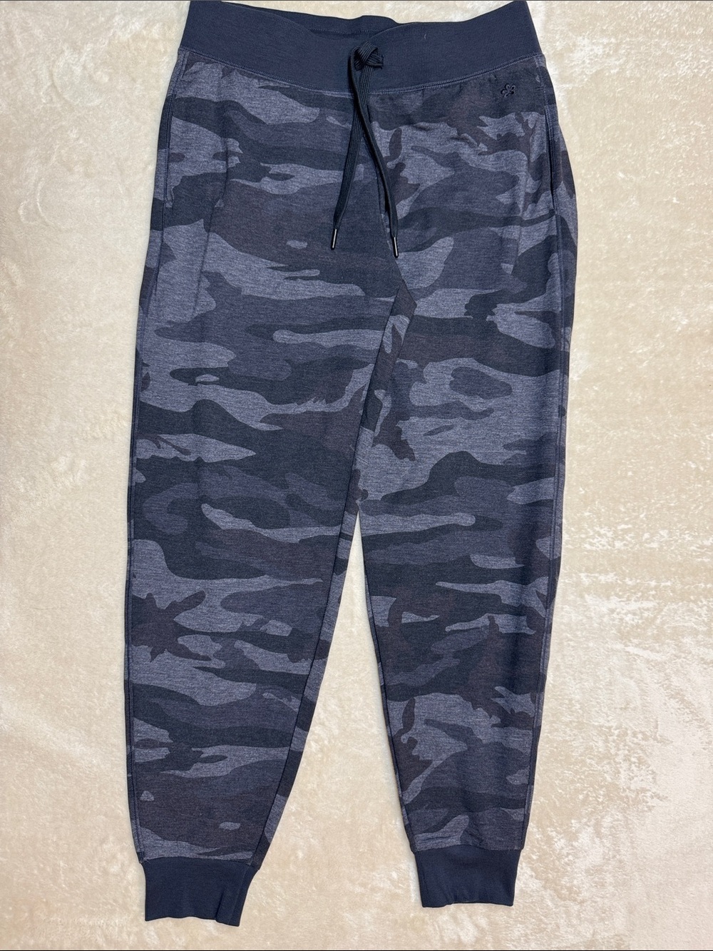Tuff Athletics Women's Black & Gray Camo Joggers